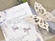 Invitación de boda pergamino con mariposa